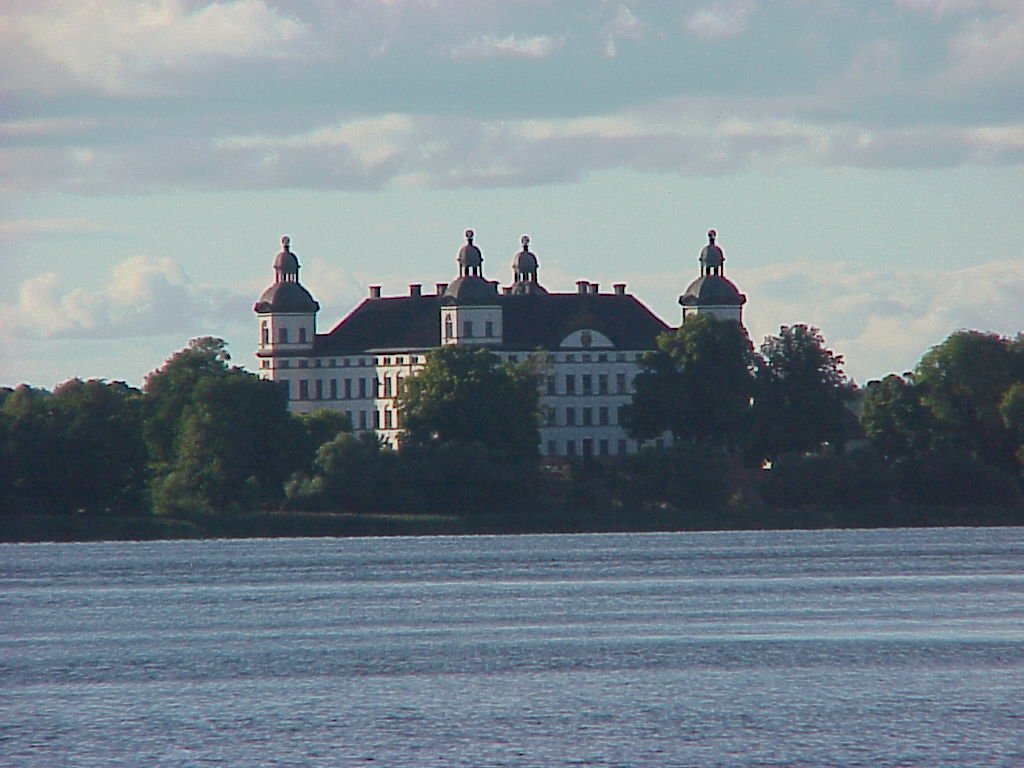 Il castello di Skokloster sul lago Mlaren.jpg (112081 bytes)
