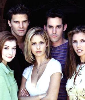 Buffy group.jpg (31461 byte)