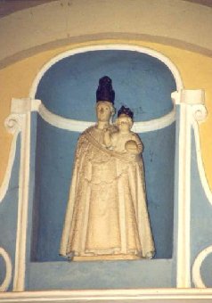  la statua della Madonna di Loreto 