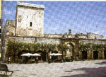 Castello:Torre Maestra ed ingresso principale (13611 byte)