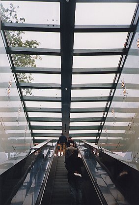 Museo - escalator © Interviu