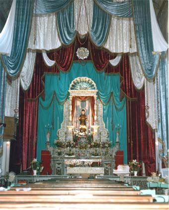 1999 - Addobbo Altare Maggiore
