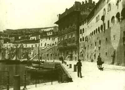 Immagini di Portoferraio 1900 - 1940 (Clicca qui)