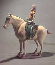Donna a cavallo in ceramica - Epoca Tang