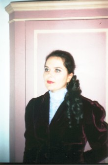 Fotografia di Natalia Valli in abito di scena G. Puccini [ Boheme ]