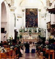 Chiesa Madre Santa Maria Maggiore: Interno (sullo sfondo l'Annunciazione del Tintoretto)