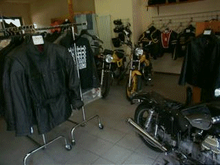 Catalogo abbigliamento e accessori - moto e sport