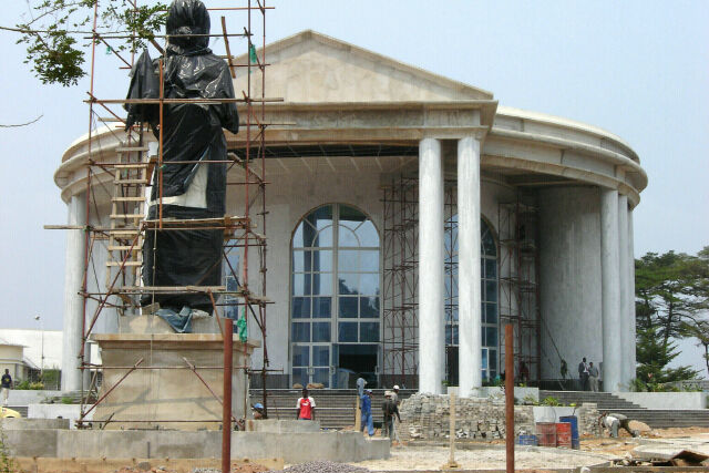 Brazzaville - Mausoleum to Brazza