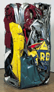 César. "Compression Ricard" (1962). Compressione di rottami d'automobile. 153 x 73 x 65 cm. Musèe National d'Art Moderne - Centre Georges Pompidou, Paris. PHOTO: MNAM Centre Georges Pompidou.