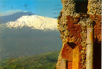 Etna visto dal Teatro Greco