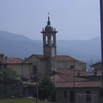 Perego: campanile della chiesa vecchia
