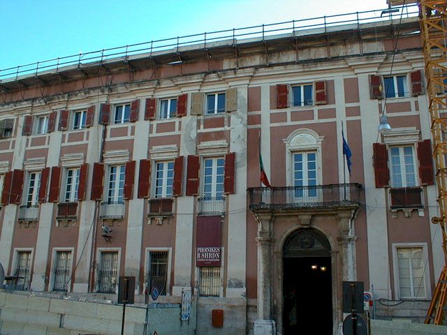 Palazzo regio.jpg (71719 byte)