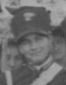 Clicca qui per ingrandire l'immagine di mio nonno, Sabatino Musilli, in divisa da carabiniere nel paese di Casalbuono