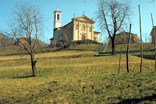 Campolungo sulla Chiesa di S. Fermo a Cornale.