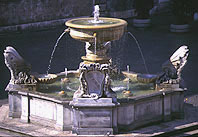 Fuente en la Plaza de Sta. Maria in Trastevere