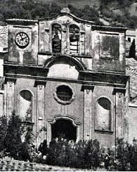Una fotografia riaslente ai primi del '900 della chiesa ottocentesca di S. Vittoria