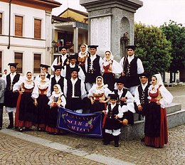 Il gruppo folk Sciarak