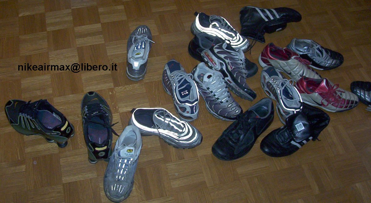 sneakers2.jpg (161517 byte)