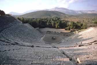 Teatro greco di Epidauro, edificato nel III secolo a.C.