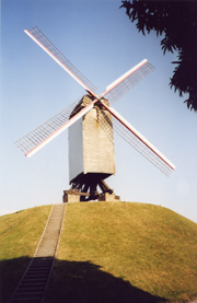 Uno dei tre antichi mulini a vento