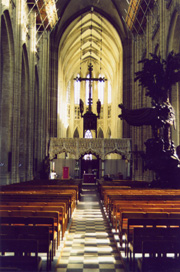 La navata centrale della chiesa