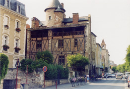 Il caratteristico edificio del Moulin St-James